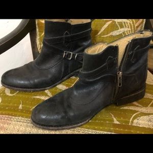 Frye Jayden Black Leather Booties Boots size 9 zip
